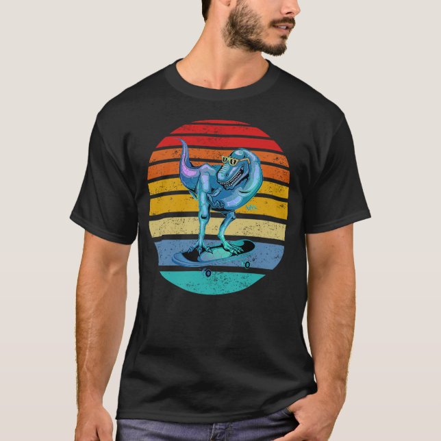 Dinosaur t rex on skateboard skateboarding T-Shirt (Vorderseite)