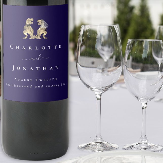 Dinosaur Wedding Navy Blue & White Personalisiert Weinetikett (Dinosaur wedding navy blue & white personalized wine labels T-Rex dino bride & groom elegant modern)