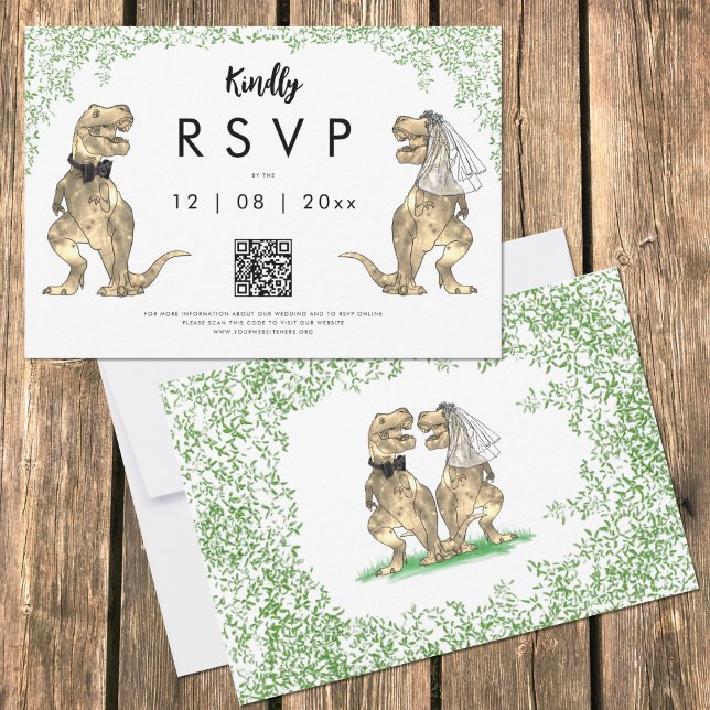 Dinosaur Wedding Reply QR-Code RSVP Karte (Funny T-Rex bride and groom dinosaur jungle wedding  original artwork by artist Catherine Sweetman )