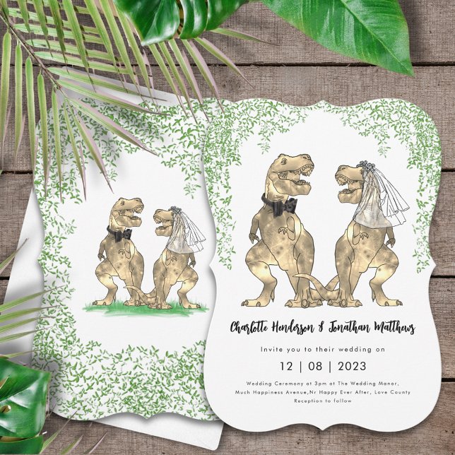 Dinosaur Wedding T-Rex Bride und Groom Einladung (Dinosaur themed wedding invitation with T-Rex bride and groom and Jurassic jungle foliage)