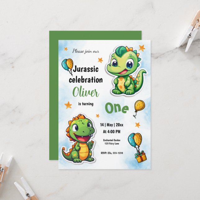 Dinosaurier Cartoon Boy First Birthday Party Einladung (Vorderseite/Rückseite Beispiel)