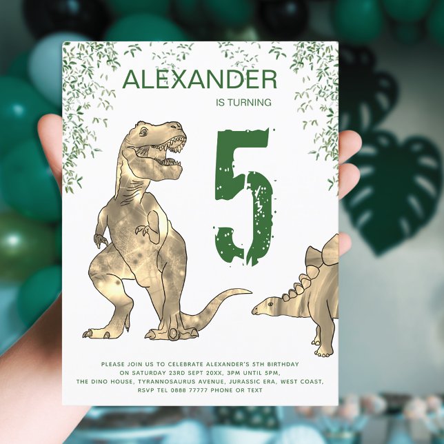 Dinosaurier Dschungel 5. Geburtstagsparty Einladungspostkarte (Dinosaur T-Rex jungle 5th birthday party budget invitation postcard modern green typography )