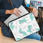 Dinosaurier, Niedliche Dinosaurier, Raumschiff, St Laptopschutzhülle<br><div class="desc">Niedliche,  lustige und bezaubernde Muster mit Dinosauriern. Modernes und trendiges Geschenk,  perfekt für den Dinosaurier-Liebhaber in Ihrem Leben.</div>