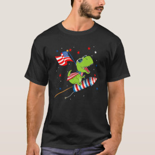 Dinosaurier Reiten Feuerwerk 4. Juli Kinder Jungen T-Shirt