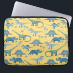 Dinosaurier Sunshine Yellow Laptopschutzhülle<br><div class="desc">Viele blaue Dinosaurier,  Tyrannosaurus rex,  Spinosaurus,  Stegosaurus,  Diplodocus und Triceratops auf sonniger gelber Basis. Ach!</div>
