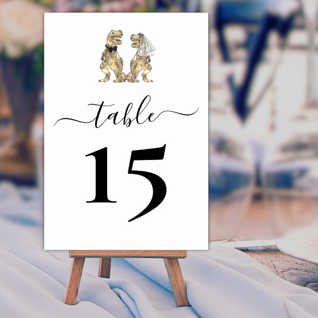 Dinosaurier Thema Hochzeit Schwarz-Weiß Tischnummer (Dinosaur wedding black and white custom table number card T-Rex bride & groom elegant modern script)