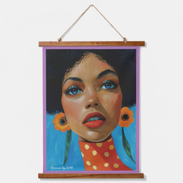 Dionne von KAB Wood Topped Wall Tapestry Wandteppich Mit Holzrahmen (Vorderseite)