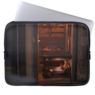 Diorama-Lesestudium im Minibuch Laptopschutzhülle