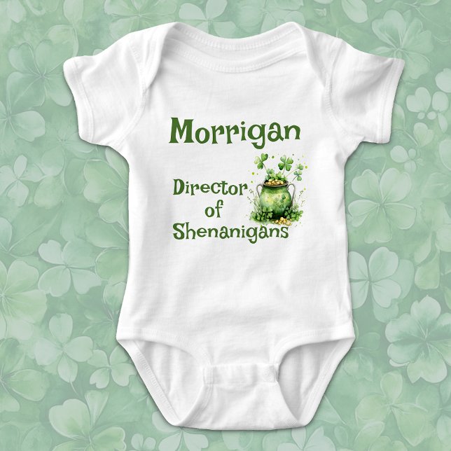 Director of Shenanigans Kleeblatt Pot of Gold Baby Strampler (Von Creator hochgeladen)