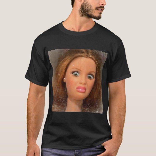Disgusting Doll Face Meme T-Shirt (Vorderseite)