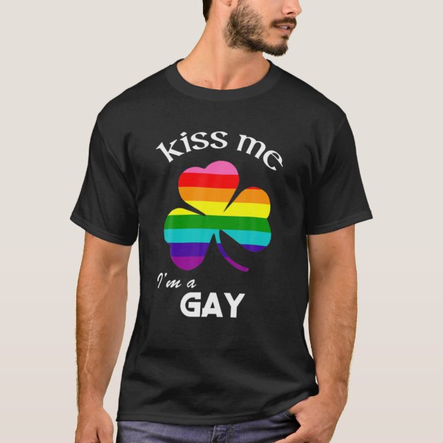 Distress Kiss Me Ich bin ein schwule Kleeblatt St. T-Shirt (Vorderseite)