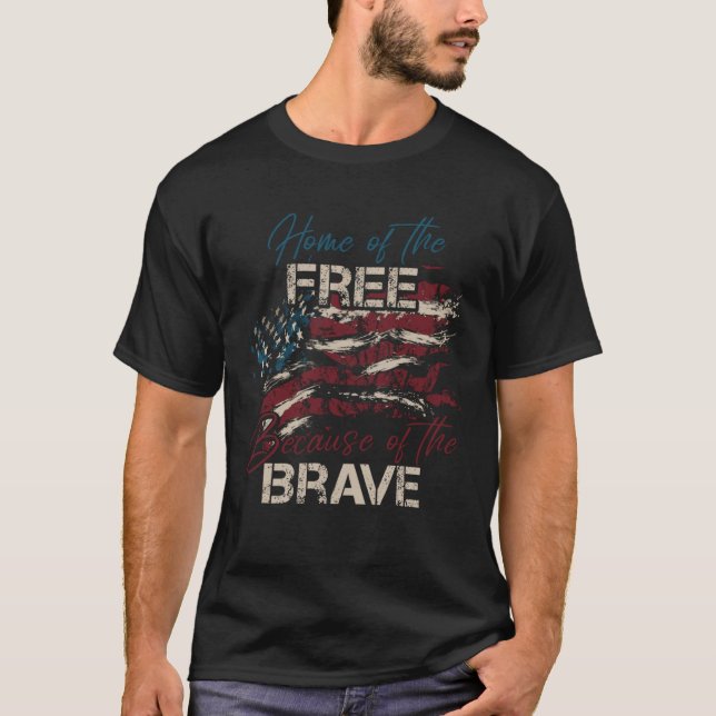 Distressed American Flag Patriotic Quote Veterans T-Shirt (Vorderseite)