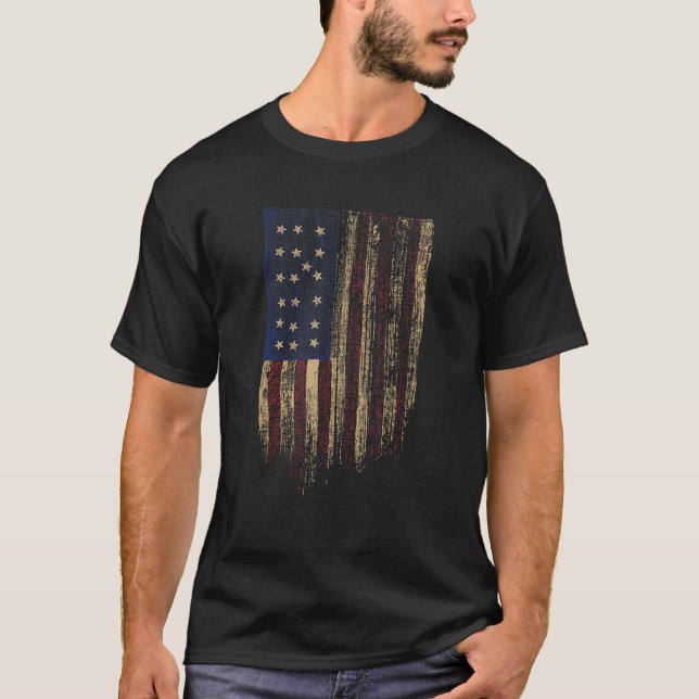 Distressed American Flag  T-Shirt (Vorderseite)