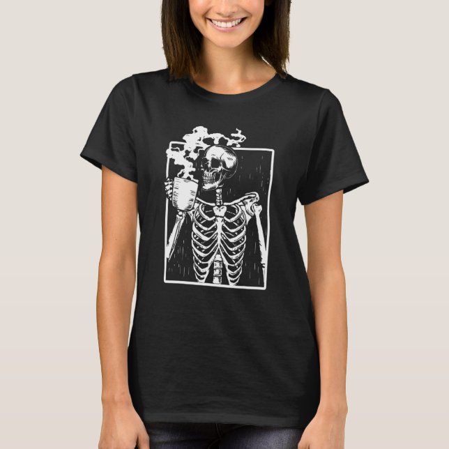 Distressed Skeleton Vintage Smiling Skull Drinking T-Shirt (Vorderseite)