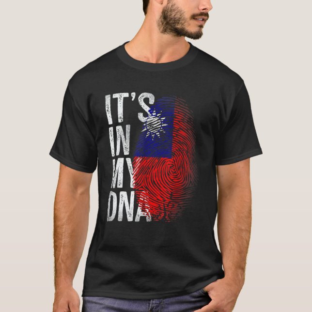 Distressed Taiwanese Flag It's In My DNA Fingerpri T-Shirt (Vorderseite)