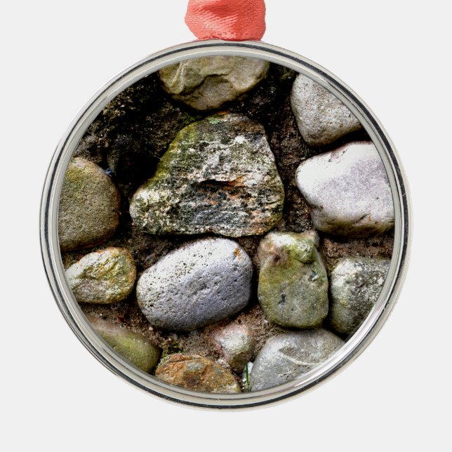 Distressive Felsgesteine Ornament Aus Metall (Vorne)