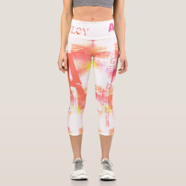 Distrestierte Abstrakte Wiederholungsnamen 6 Buchs Capri Leggings