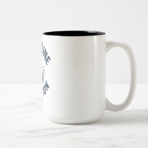Disziplin ist größer als Motivation - Fitnessstudi Zweifarbige Tasse