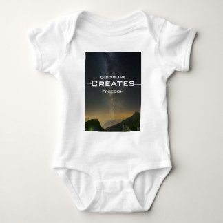 Disziplin schafft Freiheit Baby Strampler