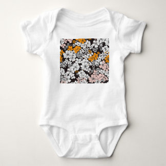 Ditsy Floral: farbenfroher dunkler Hintergrund. Baby Strampler