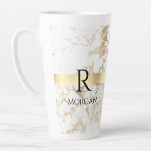 DIY-Monogramm schwarzer Text, weißer und goldener Milchtasse