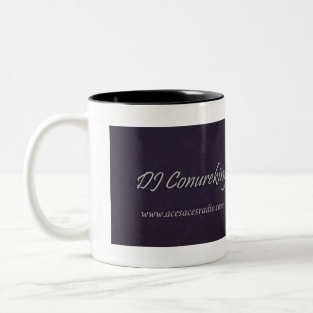 DJ Conureking Zweifarbige Tasse (Links)