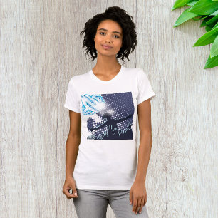 DJ Darstellend in einem Club Womens T - Shirt