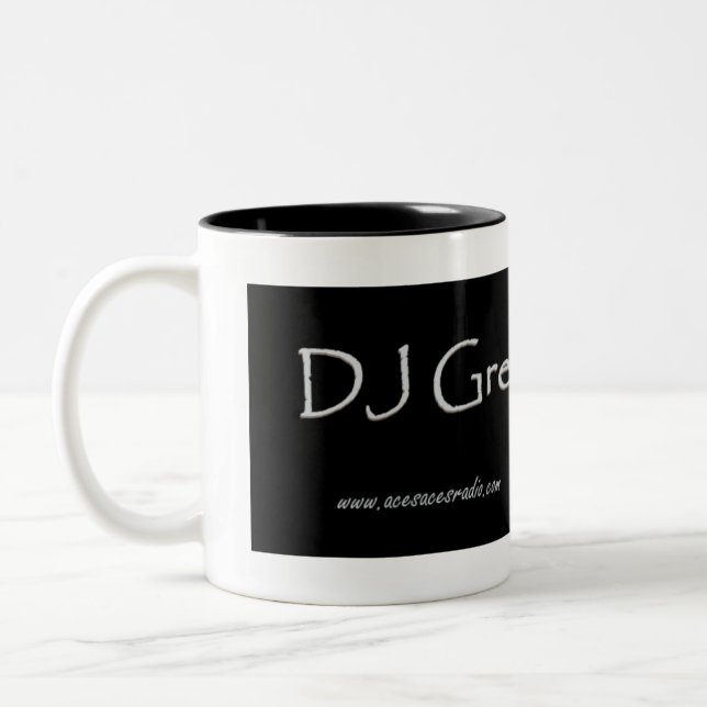 DJ Gray Tasse (Links)