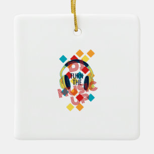 DJ schalten die Musik hoch Keramikornament