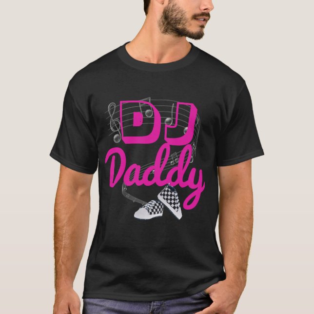 DJ-Vati ist es ein Mädchen-angesagtes T-Shirt (Vorderseite)