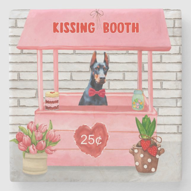 Doberman Dog Valentine's Day Kissing Booth Steinuntersetzer (Vorderseite)