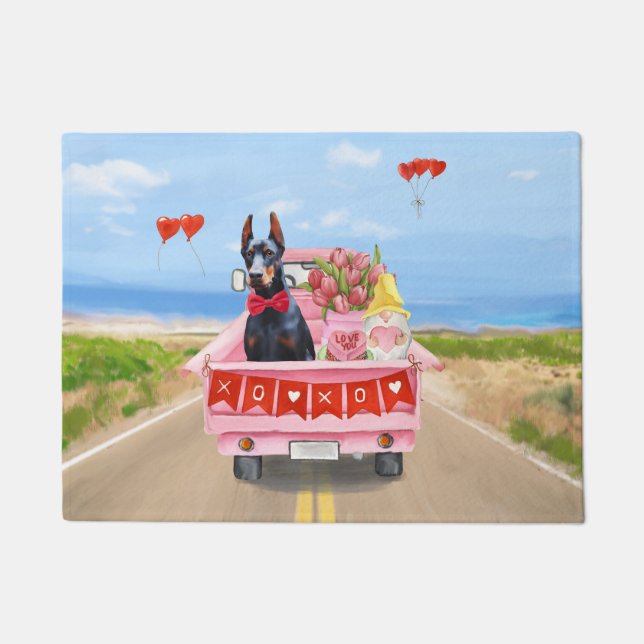 Doberman Dog Valentine's Day Lkw Herz Fußmatte (Vorderseite)