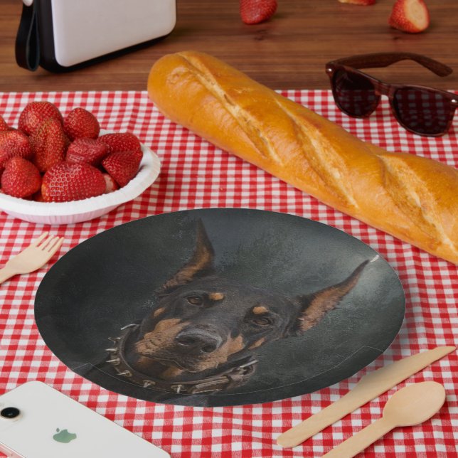 Doberman Pinscher Pappteller (Picknick)