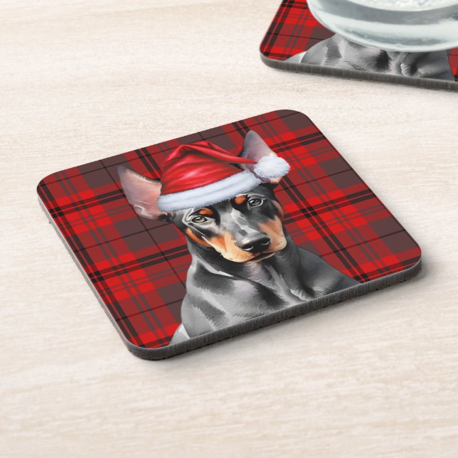 Doberman Pinscher with Seasonal Red Holiday Plaid Getränkeuntersetzer (Linke Seite)