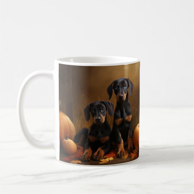 Doberman Puppy Autumn Delight Pumpkin Kaffeetasse (Links)