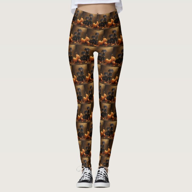 Doberman Puppy Autumn Delight Pumpkin Leggings (Vorderseite)