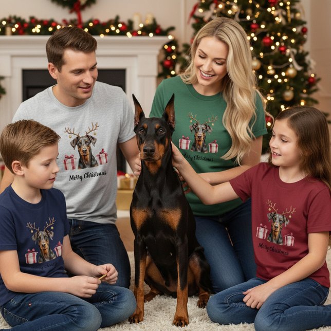 Doberman Reindeer T-Shirt (Von Creator hochgeladen)