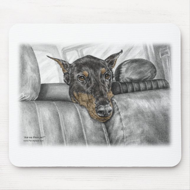 Doberman Riding im Auto Mousepad (Vorne)