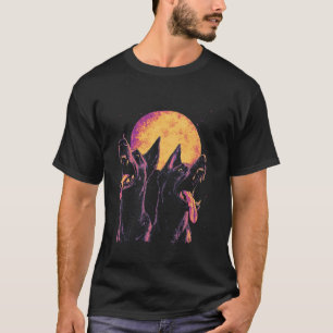 Dobermann heult am Mond T-Shirt