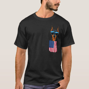 Dobermann Hund Amerikanische Flagge Patriotisch 4. T-Shirt