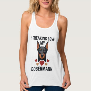 Dobermann Hund rote Herzen total verliebt_1 Tank Top