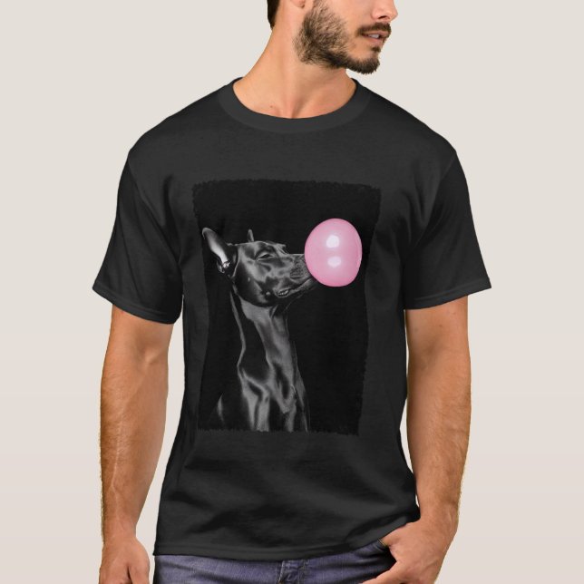 Dobermann Pinscher bläst Bubble Gum Rosa T-Shirt (Vorderseite)
