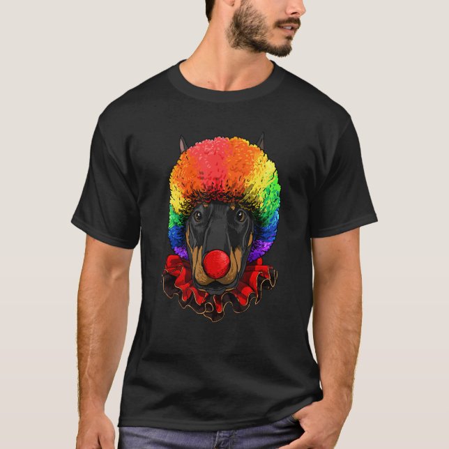 Dobermann Pinscher Clown Karneval Circus Stabschef T-Shirt (Vorderseite)