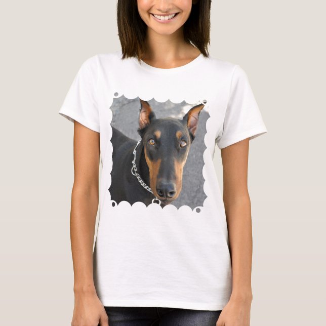 Dobermannpinscher-Damen-angepasster T - Shirt (Vorderseite)