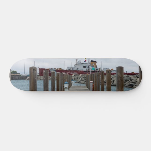 Dock and Icebreaker Museum Skateboard (Horizontal)