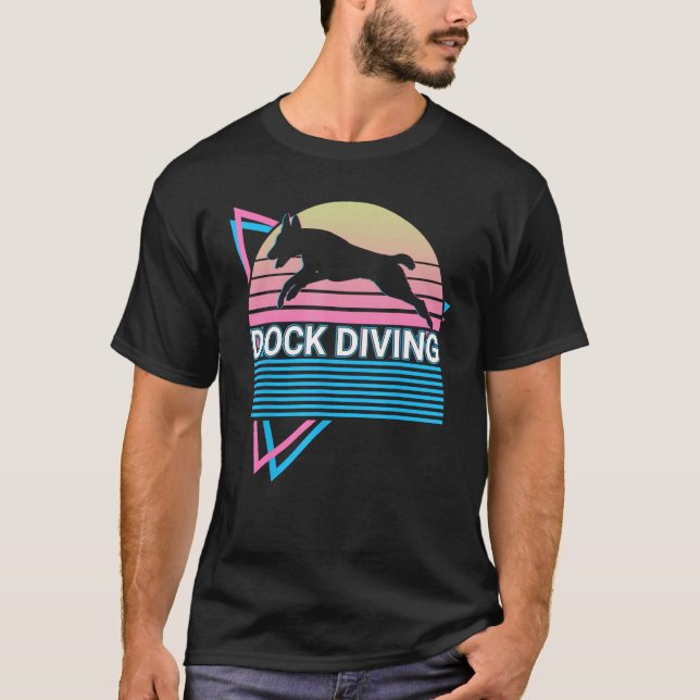 Dock Diving Dog Sports T-Shirt (Vorderseite)