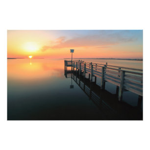 Dock on Sunset Waters Fotodruck