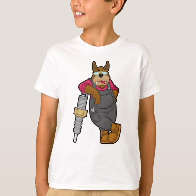 Dog als Mechaniker mit Spark-Stecker T-Shirt (Vorderseite)
