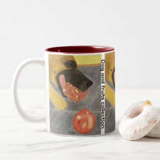 Dog and pomegranate Two-Tone coffee mug Zweifarbige Tasse