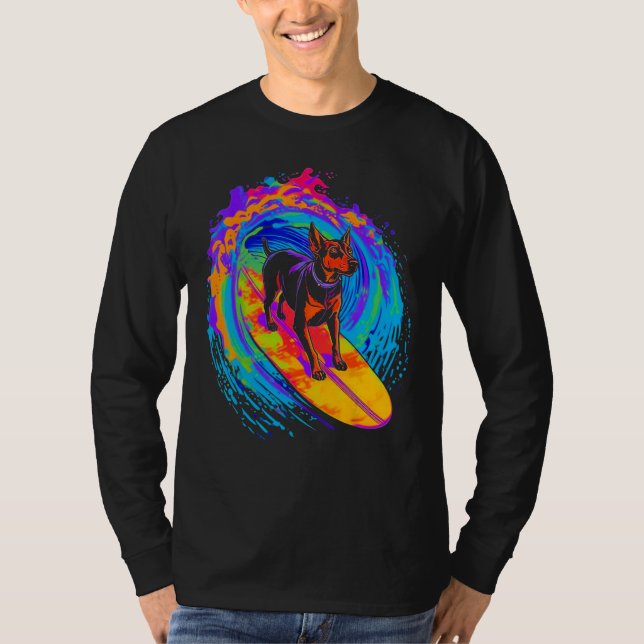 Dog Doberman Pinscher Surfing T-Shirt (Vorderseite)